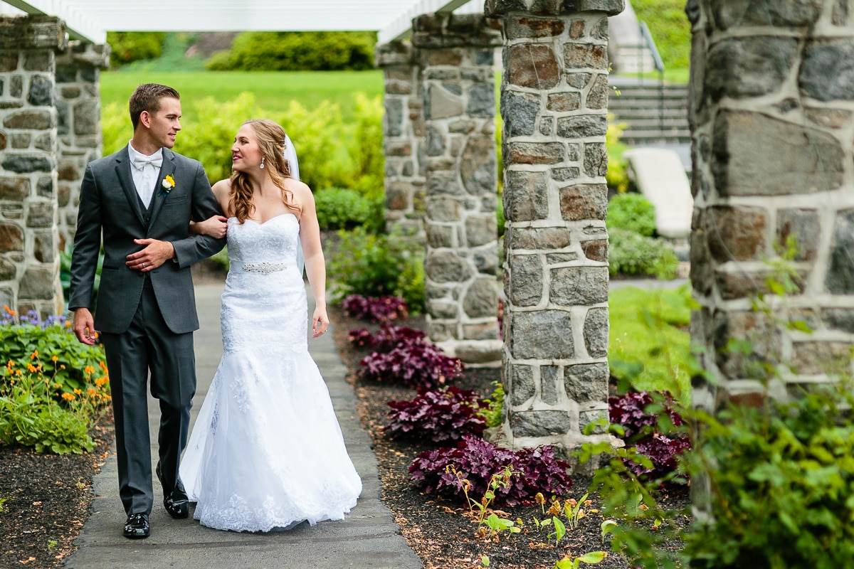 Elizabethtown Wedding Photographers